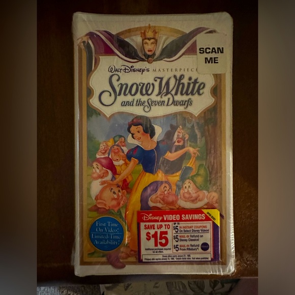 Original 1994 Disney Snow White and the Seven Dwarfs VHS Factory seal!